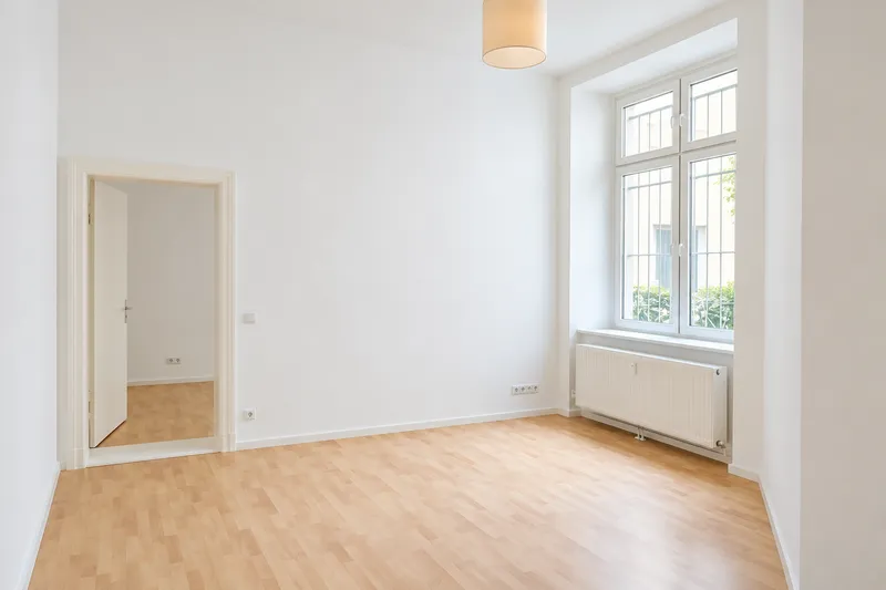 Ruhige 2 Zimmer Wohnung im Erdgeschoss in Berlin-Wedding - frei ab Dezember 2026 — photo 1